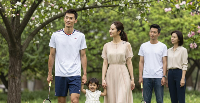 谌龙赛场外超疼媳妇，林丹谢杏芳看了都得羡慕